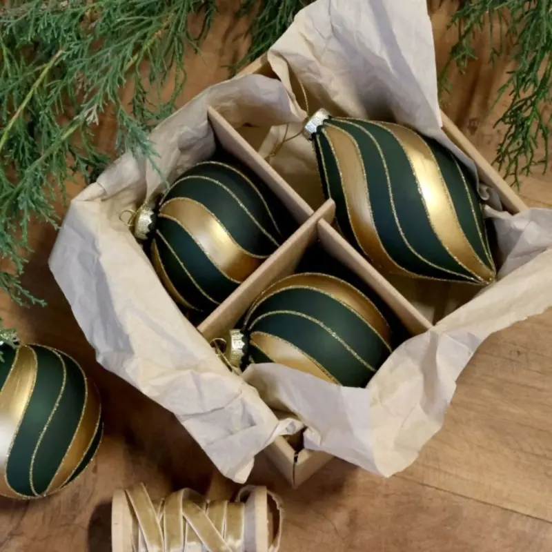 Weihnachtskugeln im Karton - 3er-Set