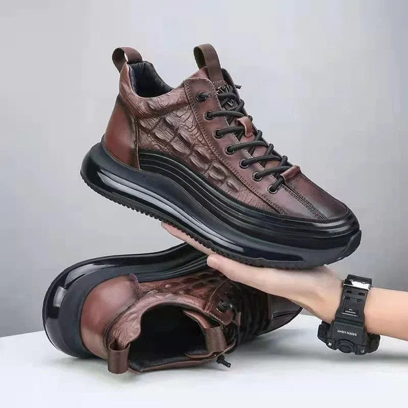 Outdoor Adventure Breathable Light Sneakers - Image 0