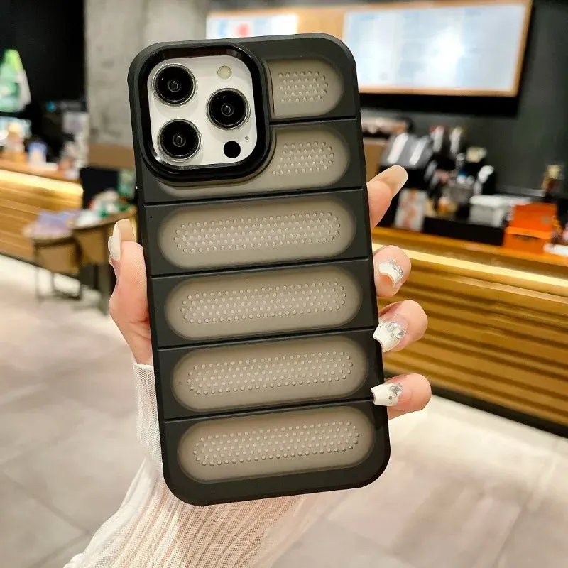 Heat Dissipation Protective Breathable Mesh Phone Case - Image 0