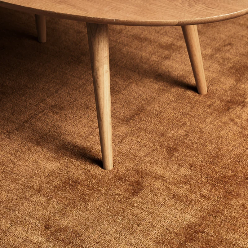 iconbydesign-freya-nz-wool-rug-pale-toasted-nutmeg-lifestyle-detail-c_caa0ej.jpg